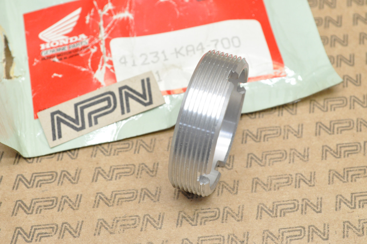 NOS Honda CR125 R CR250 R CR480 R Rear Wheel Bearing Retainer 41231-KA4-700