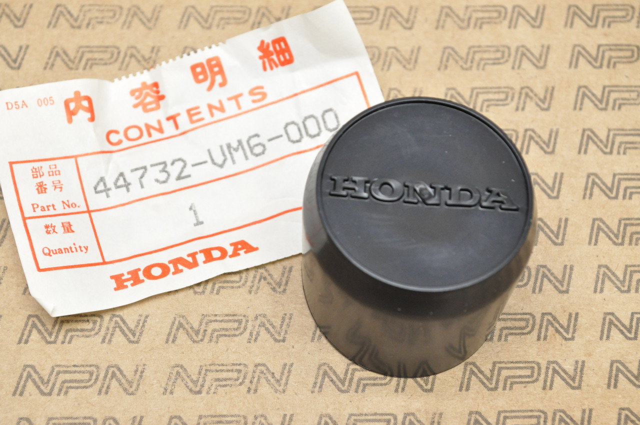 NOS Honda TRX125 TRX90 Fourtrax Wheel Hub Center Cap 44732-VM6-000