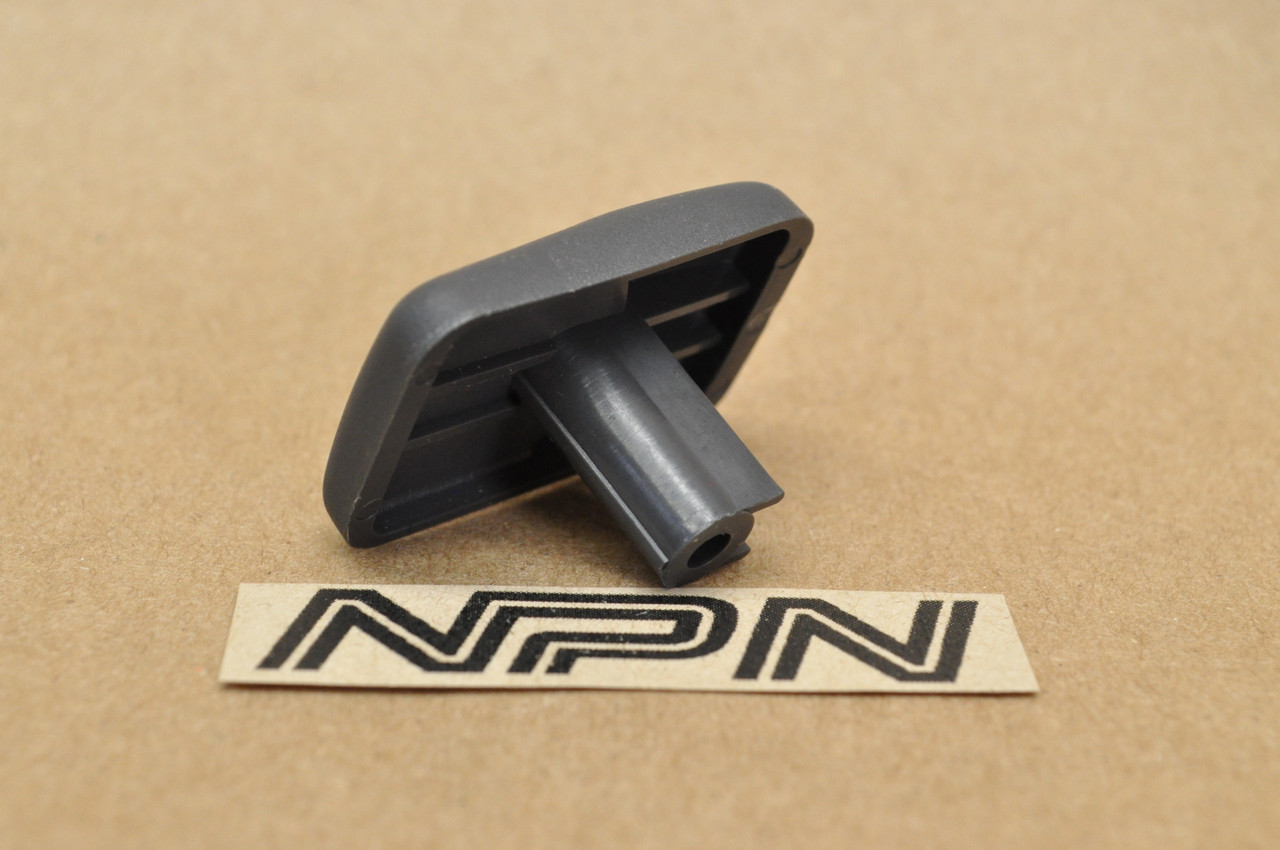 NOS Honda 1989 PC800 Pacific Coast Right Pocket Cover Knob 64224-MR5-000