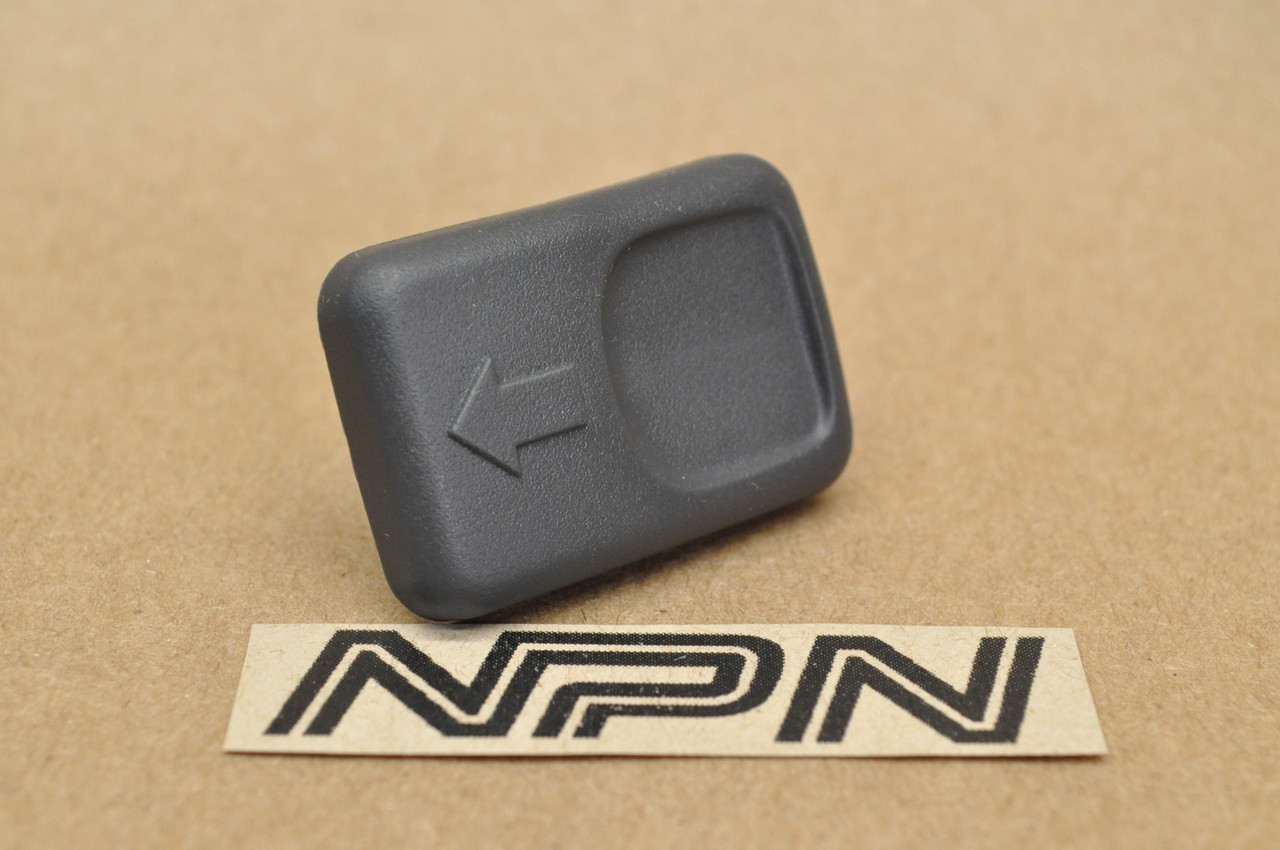 NOS Honda 1989 PC800 Pacific Coast Right Pocket Cover Knob 64224-MR5-000