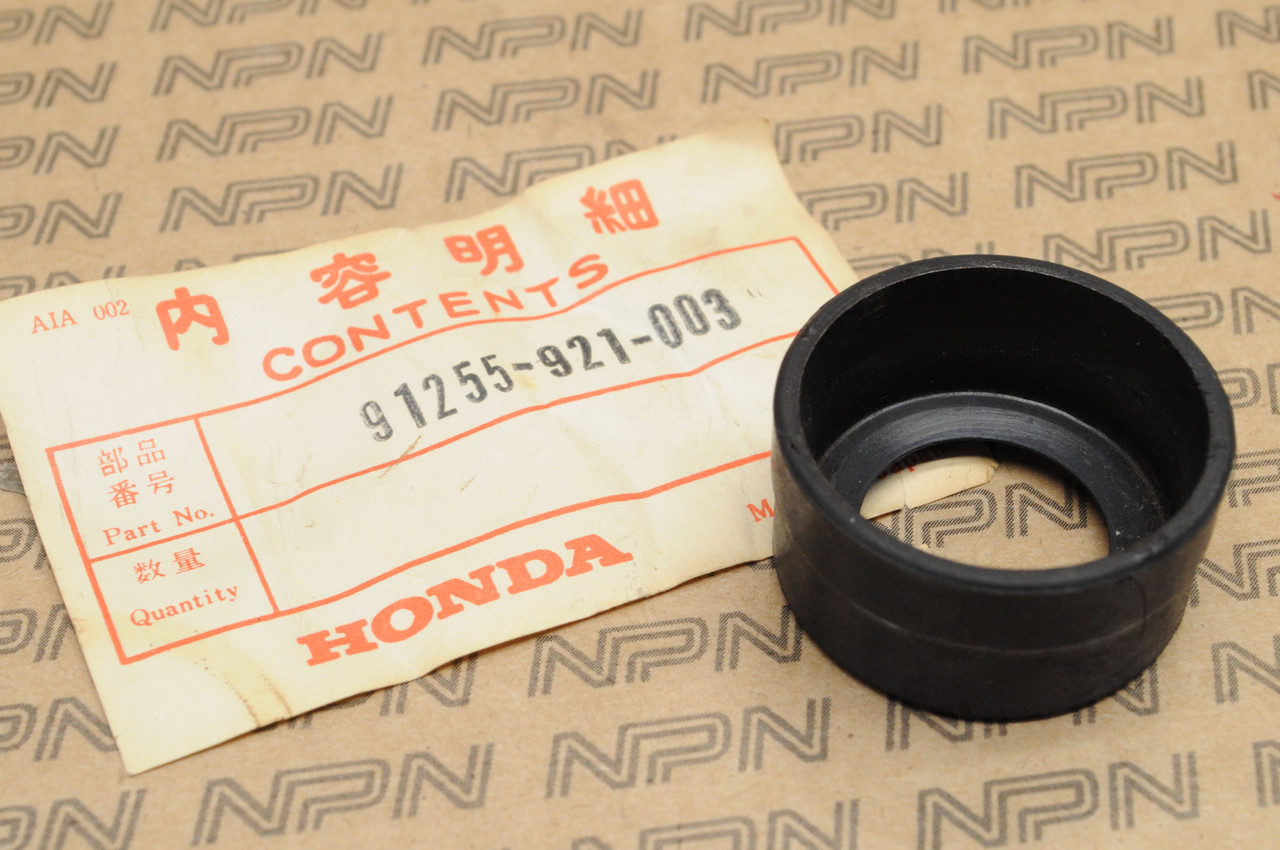 NOS Honda B75 Outboard Engine Oil Case Coupling Seal 91255-921-003