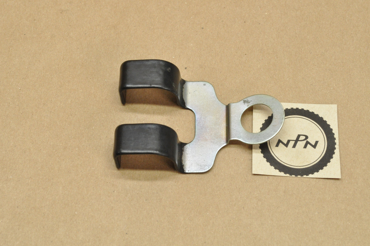 Vtg OEM Honda CM400 CM450 Wire Harness Mount Bracket Guide Clip 32812-447-000