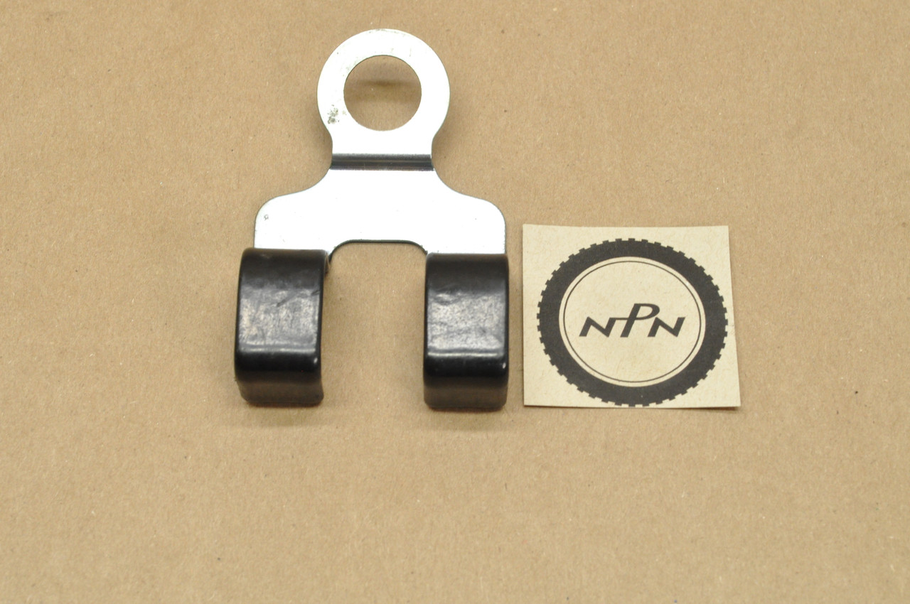 Vtg OEM Honda CM400 CM450 Wire Harness Mount Bracket Guide Clip 32812-447-000