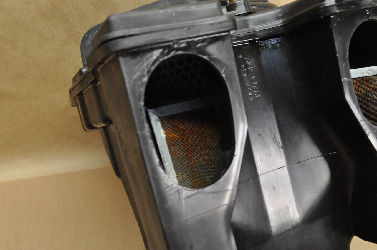 Vtg OEM Honda CM400 Air Filter Cleaner Box Housing Duct Cover AS IS 17210-447-000