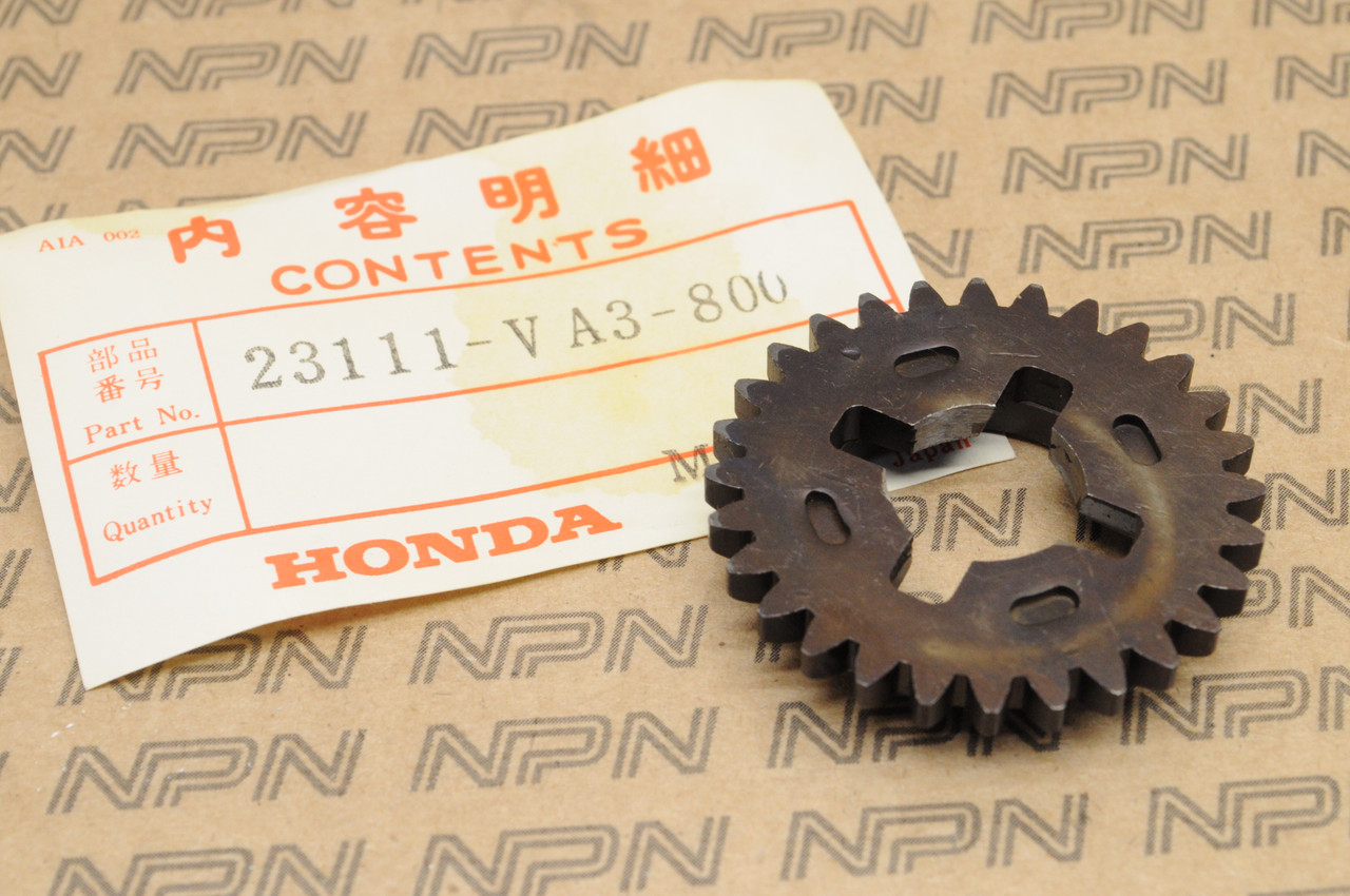 NOS Honda HR194 HR214 Lawn Mower High Drive Gear 28T 23111-VA3-800