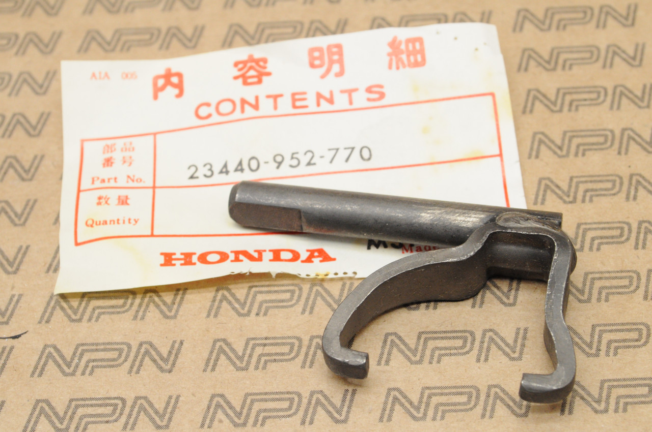 NOS Honda HR21 K1 K2 Lawn Mower Shift Shaft 23440-952-770
