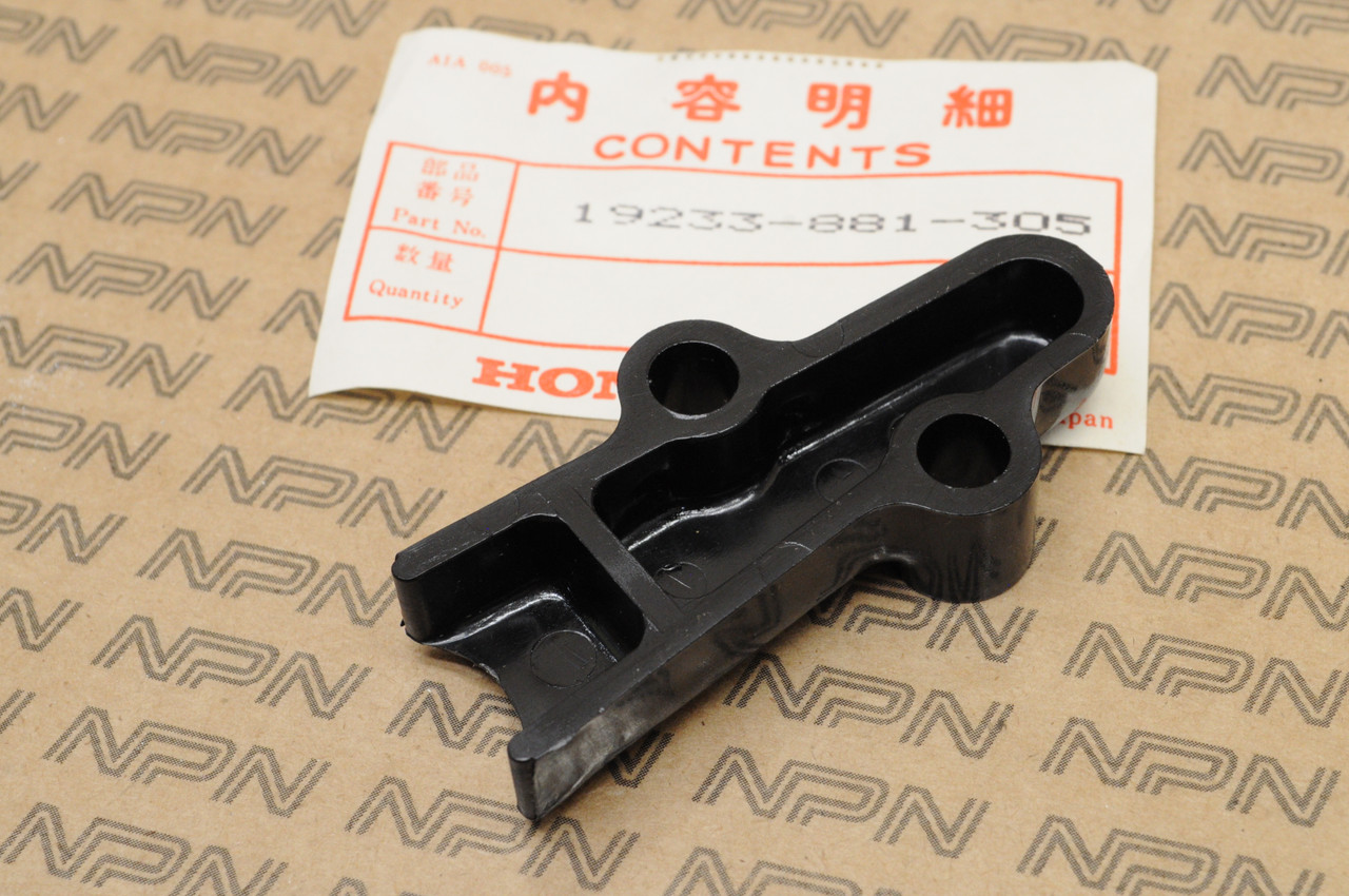 NOS Honda BF100 BF75 BF8 Marine Engine Impeller Holder Cover 19233-881-305