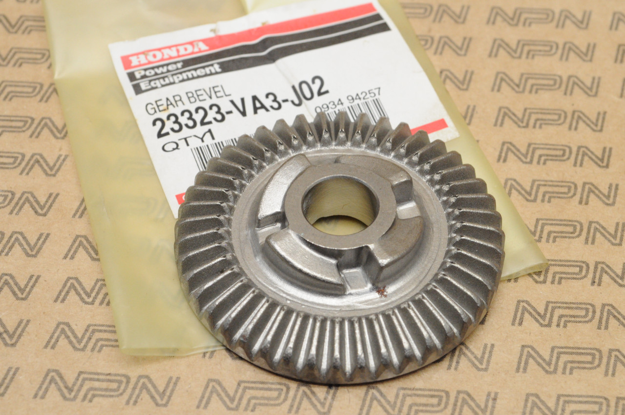 NOS Honda HRA215 Lawn Mower Bevel Gear 23323-VA3-J02