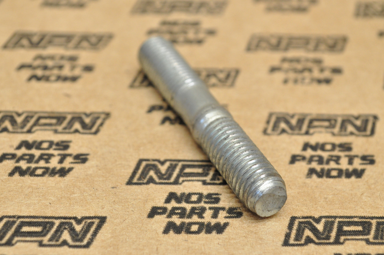 NOS Honda CR125 M MT125 K0-K1 Cylinder Stud Bolt 90031-360-000
