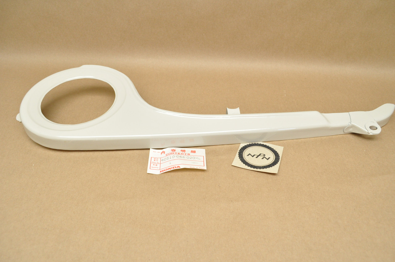 NOS Honda P50 Ivory White Drive Chain Guard Case 40510-044-020 XL
