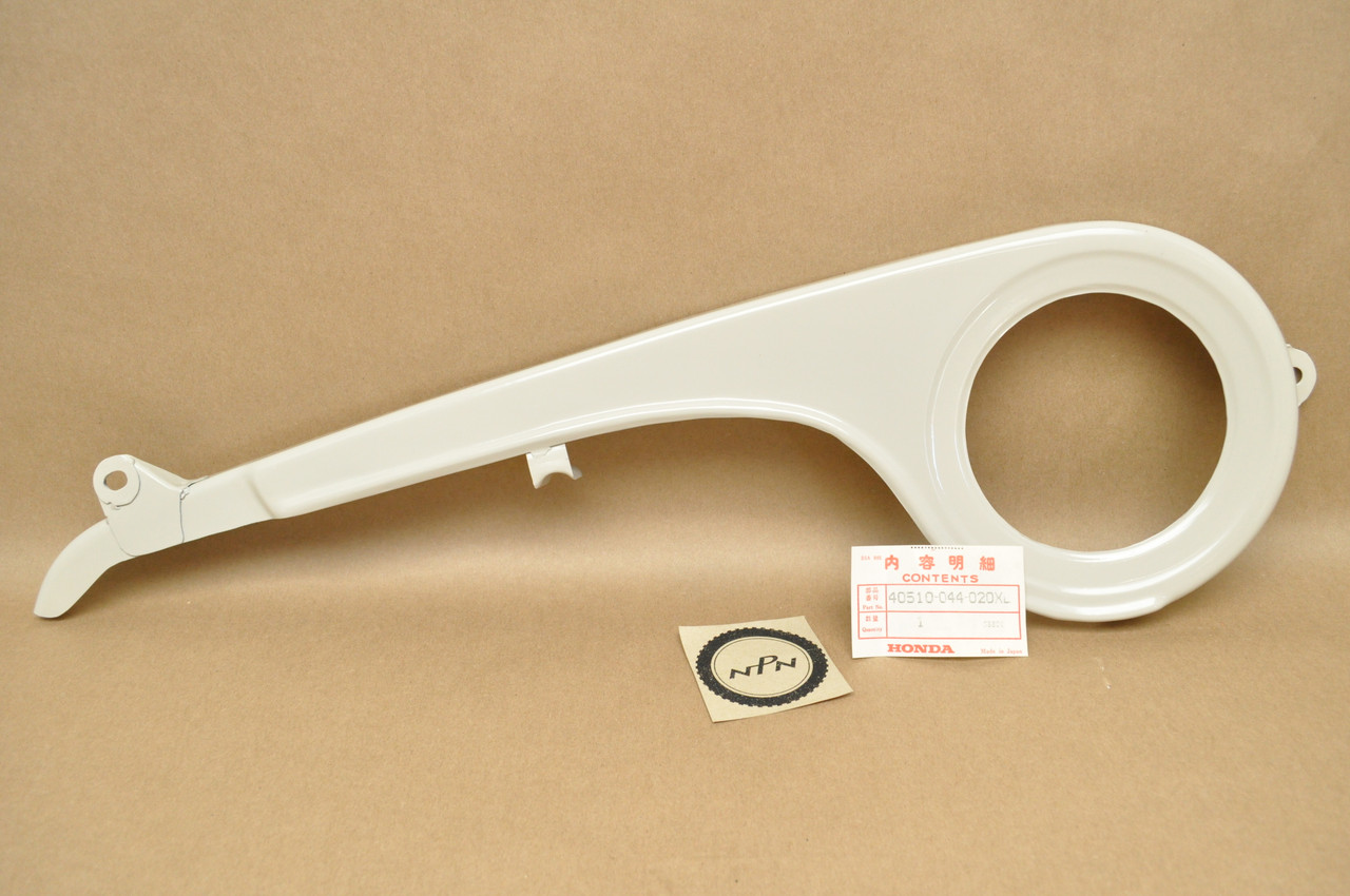 NOS Honda P50 Ivory White Drive Chain Guard Case 40510-044-020 XL