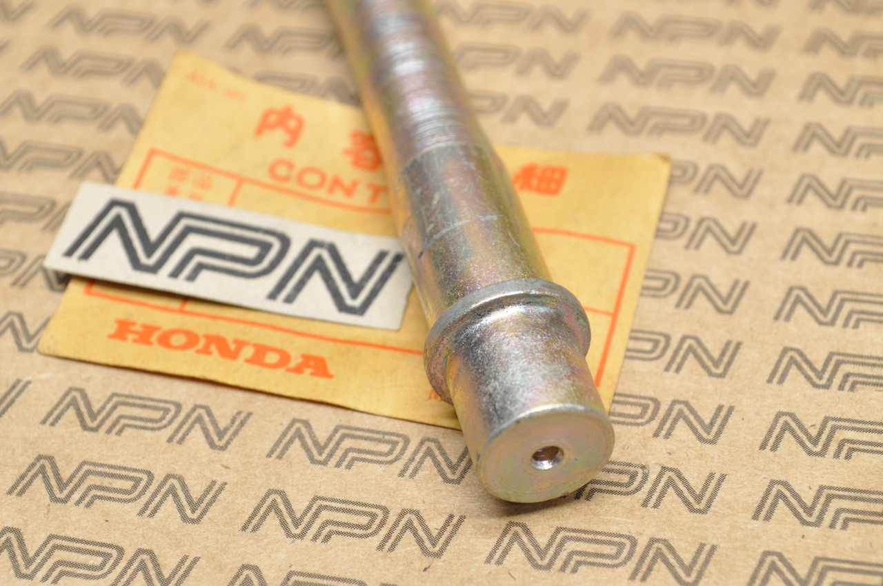 NOS Honda CL125 A K0 Main Center Stand Pivot Shaft Pipe 50526-243-000