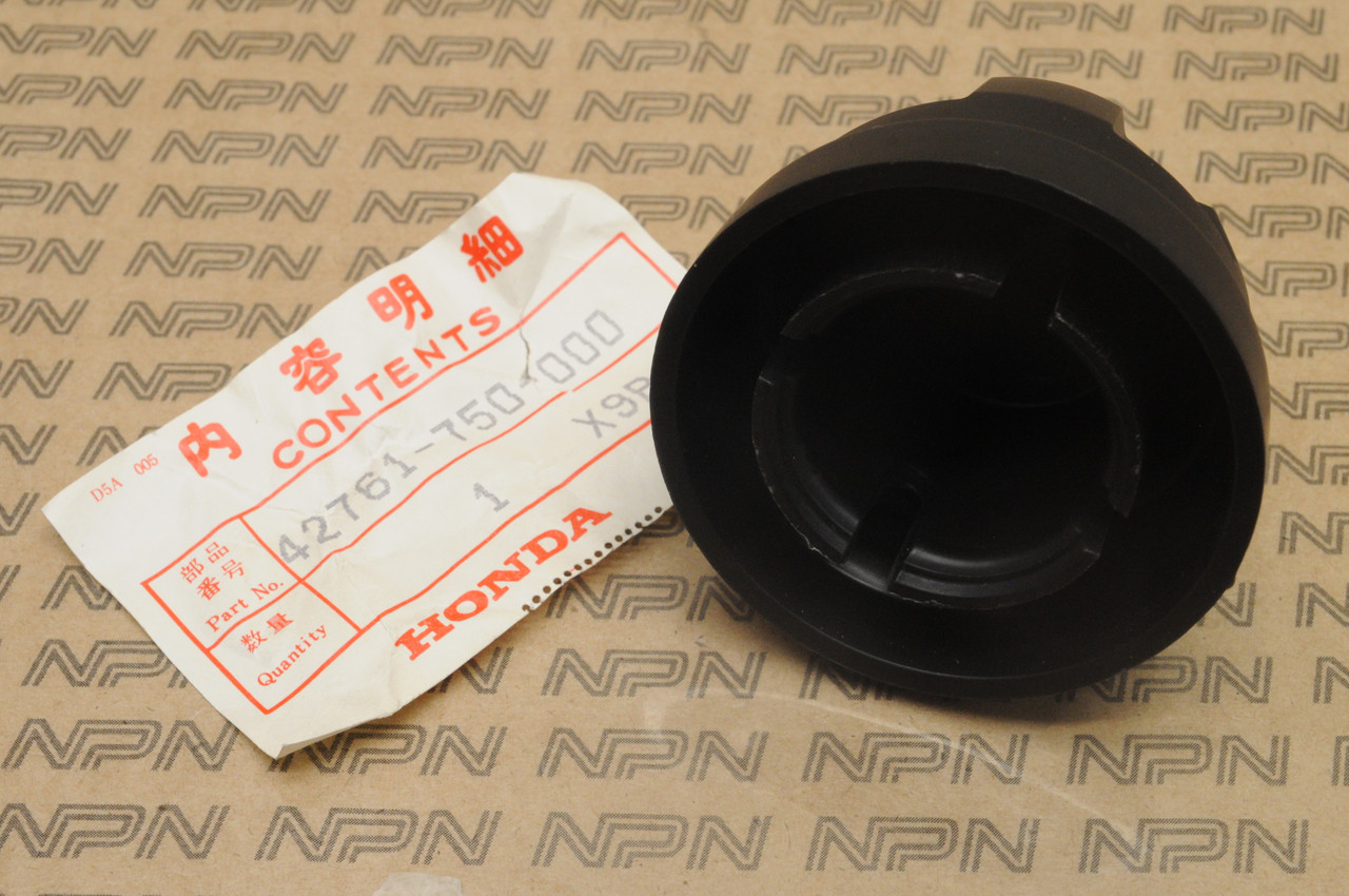 NOS Honda HT3810 H4013 H4518 HT3813 Lawn Tractor Hub Cap 42761-750-000