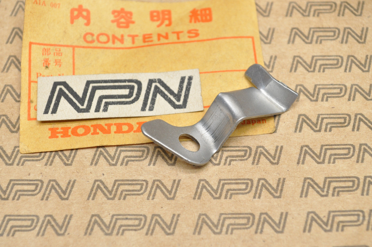 NOS Honda XL250 K0-1976 XL350 K0-1978 Cable Wire Holder Clamp 32111-329-000