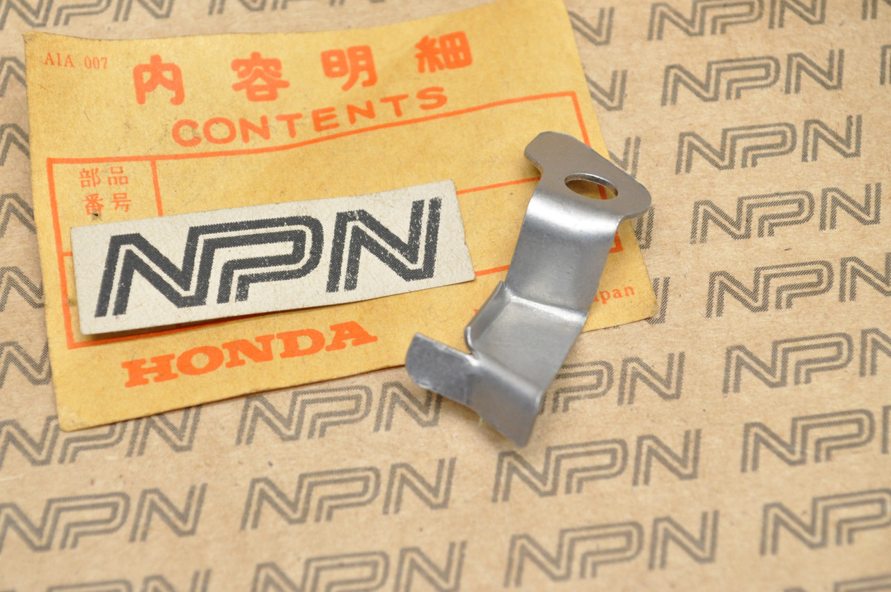 NOS Honda XL250 K0-1976 XL350 K0-1978 Cable Wire Holder Clamp 32111-329-000