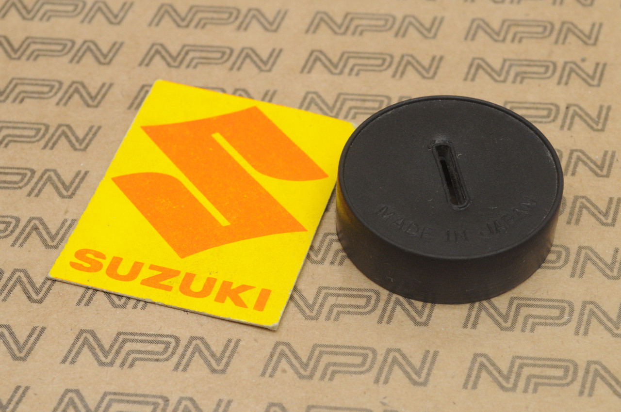 NOS Suzuki Motorcycle Ignition Switch Rubber Cover 37921-97000