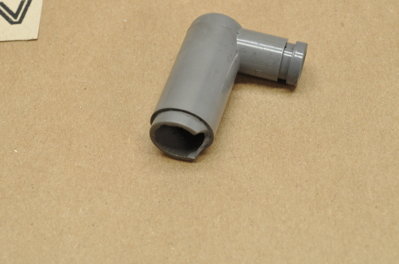 Vtg OEM Honda CA95 CB92 CB77 CB72 CL77 CT200 Spark Plug Cap 30700-259-600
