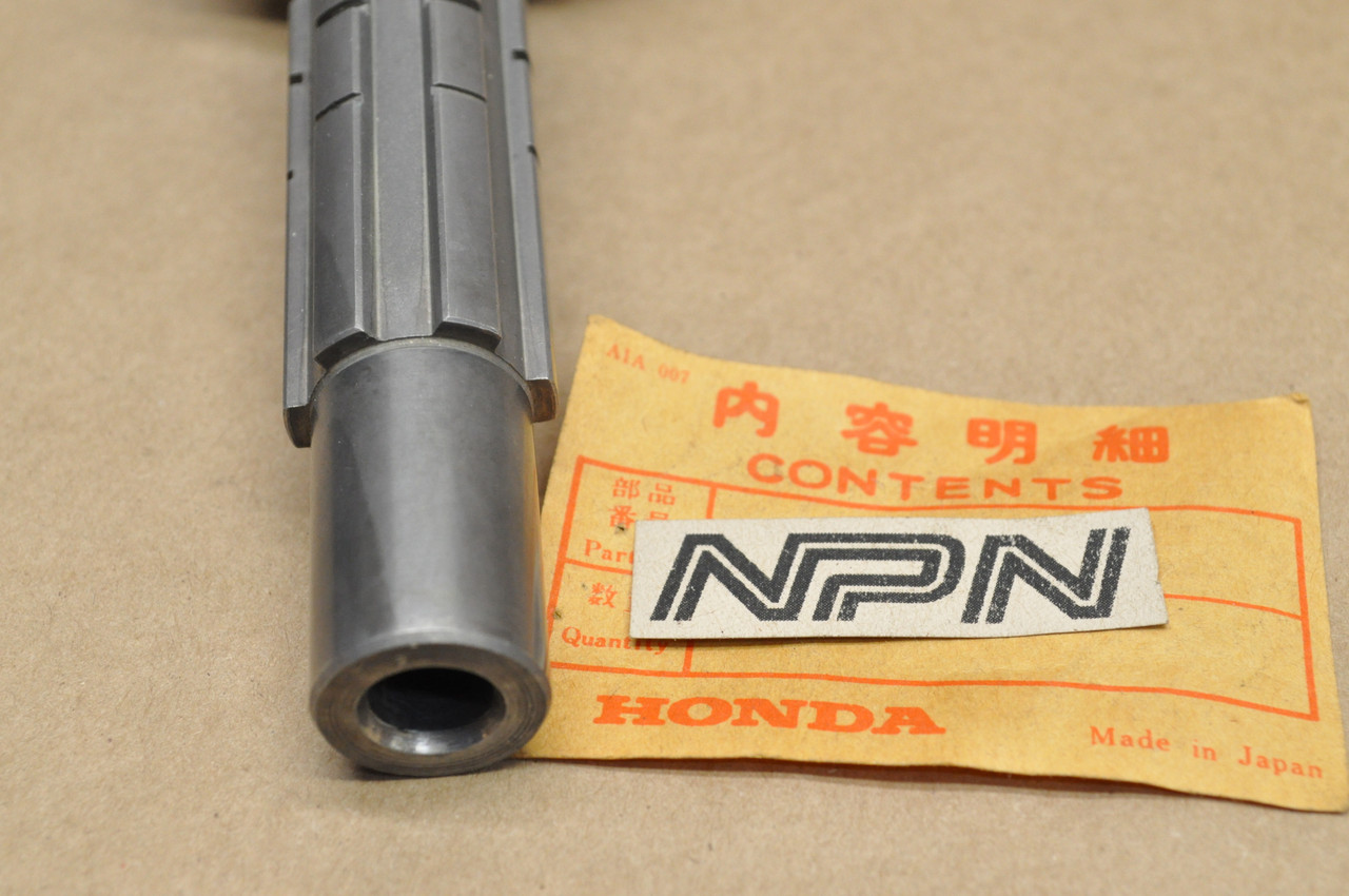 NOS Honda CB450 K3-K4 CL450 K3-K4 Transmission Counter Shaft 23220-319-030