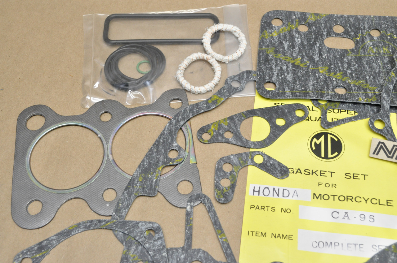 NOS Honda CA95 Benly MC Complete Top & Bottom End Gasket Kit 06111-202-000