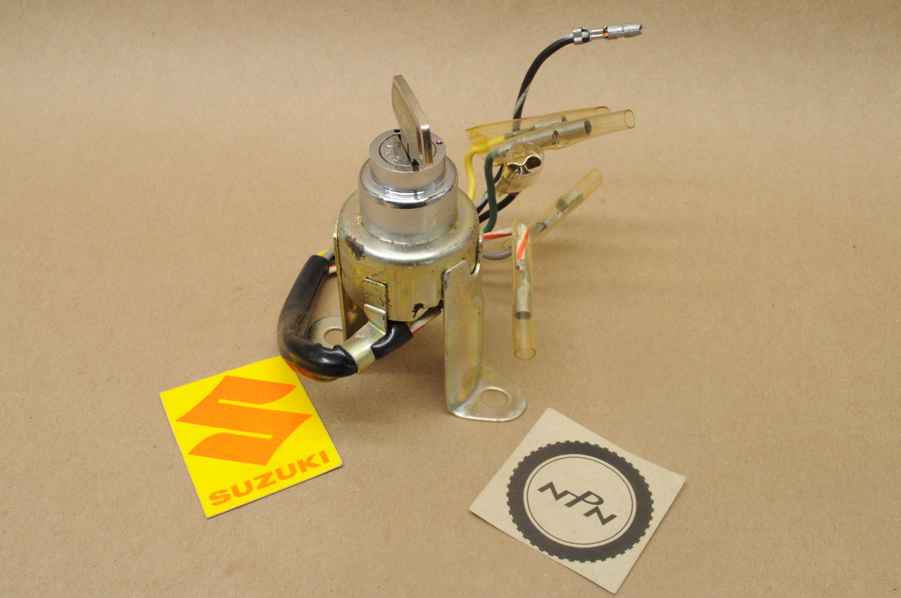 NOS Suzuki M12 M15 K10 K11 K15 Ignition Switch And Key #1335  37110-03013