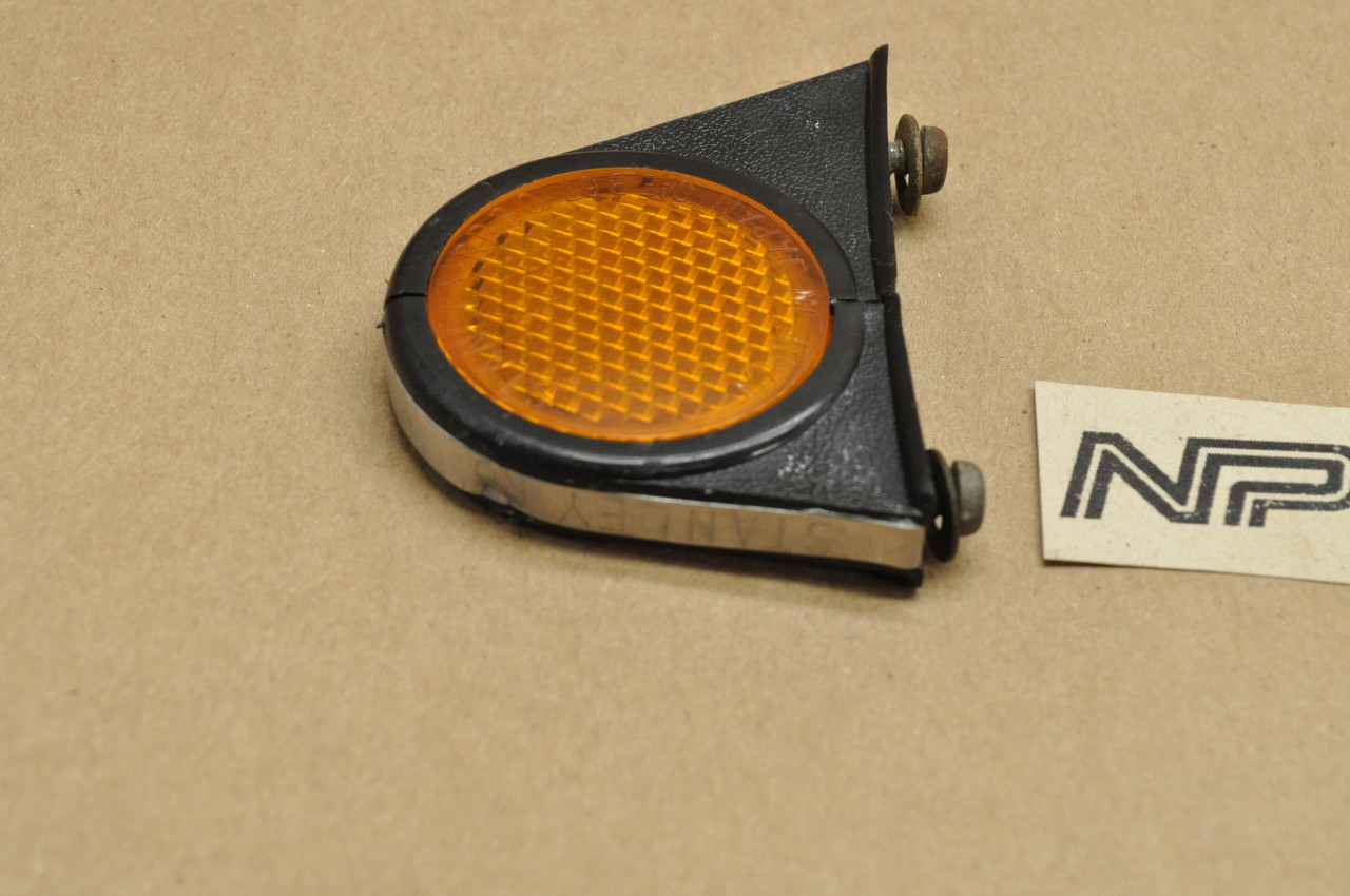 Vtg OEM Honda CB350 CB450 CL125 CL350 CL90 CT90 S90 Front Fender Reflector 33741-077-671