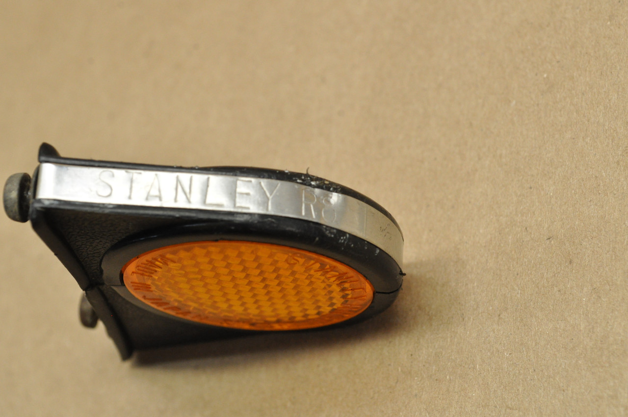 Vtg OEM Honda CB350 CB450 CL125 CL350 CL90 CT90 S90 Front Fender Reflector 33741-077-671