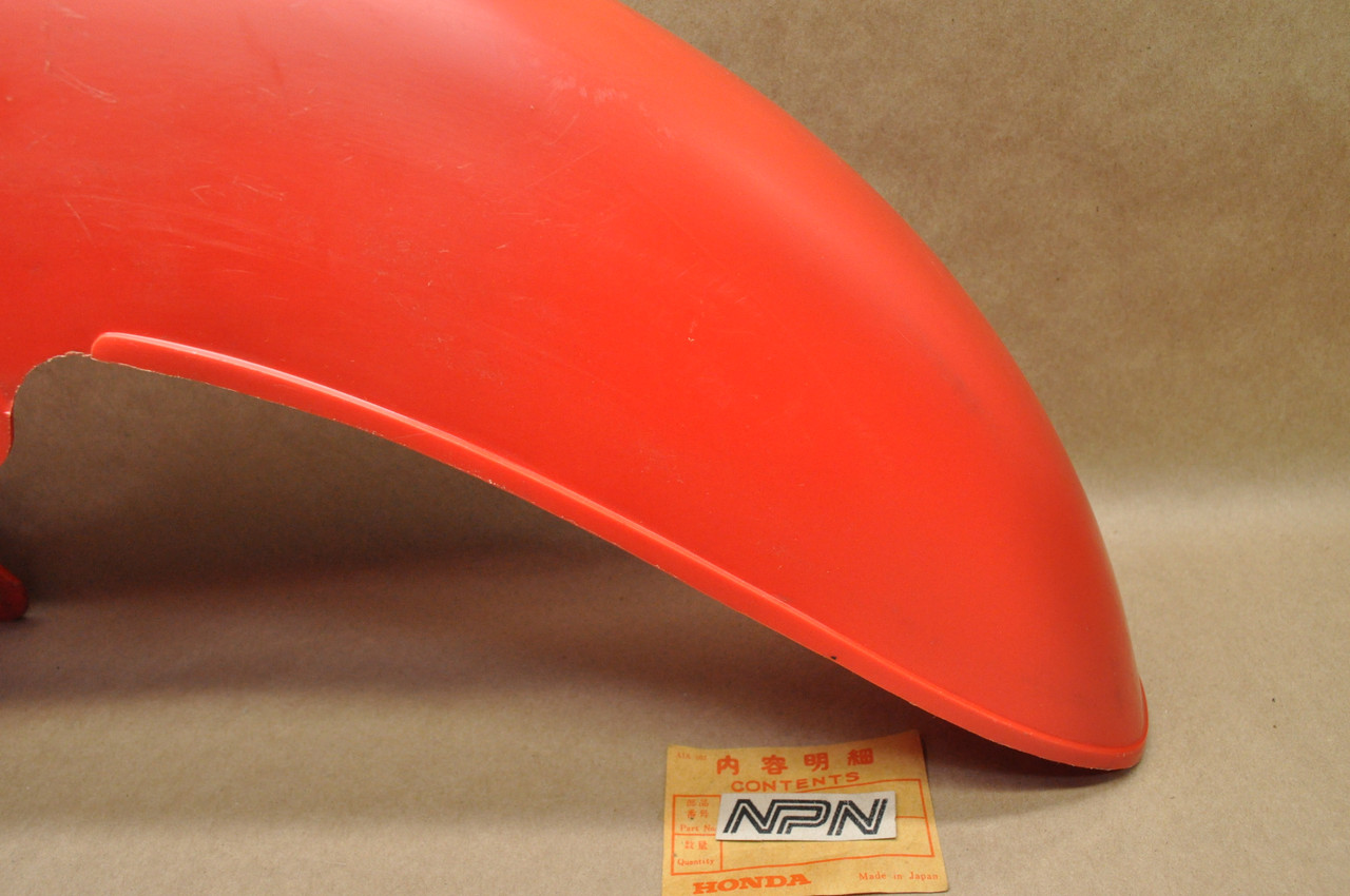 NOS Honda C200 CA200 CM91 Scarlet Plastic Front Fender 61100-030-610 C