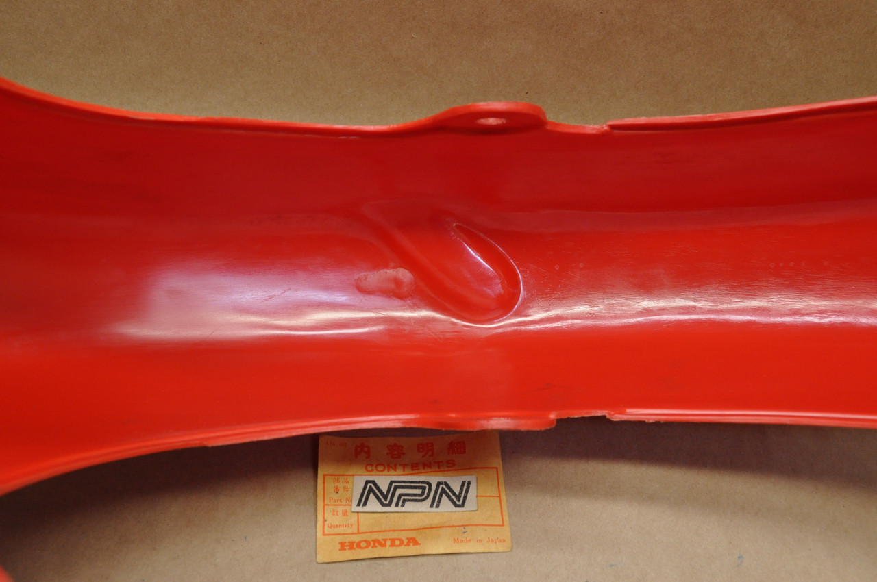NOS Honda C200 CA200 CM91 Scarlet Plastic Front Fender 61100-030-610 C