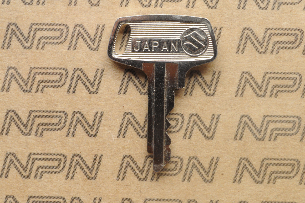 NOS Suzuki Motorcycle Double Groove Ignition Lock Key # 1335