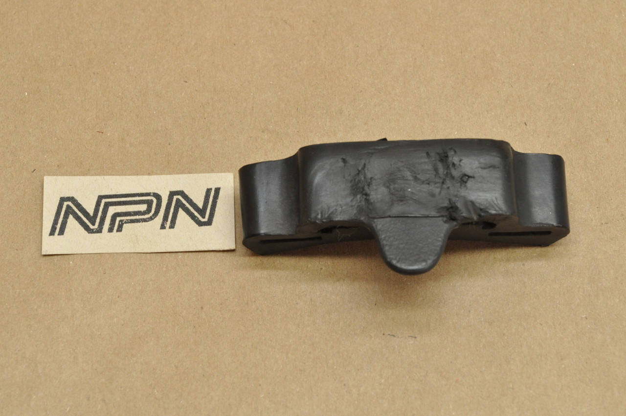 Vtg OEM Honda CA175 CB175 CL175 CL200 SL175 SS125 Gas Tank Rear Cushion 17613-246-000