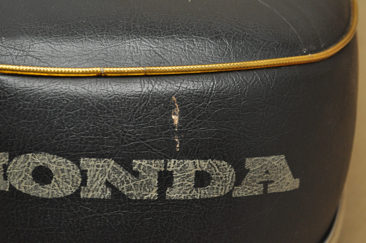 Vintage OEM Honda Seat CA175 K0 CL125 A Seat Pan Base Assembly 77200-230-020 A