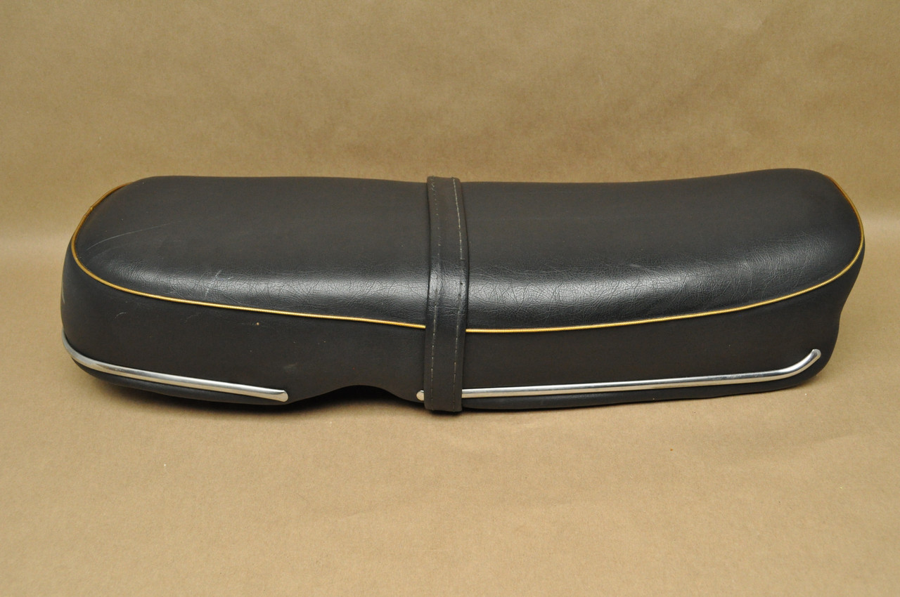 Vintage OEM Honda Seat CA175 K0 CL125 A Seat Pan Base Assembly 77200-230-020 A