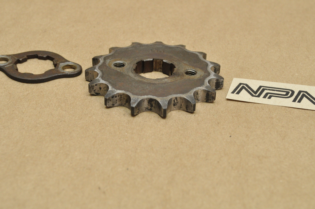 Vtg OEM Honda CL125 A SL175 SS125 Drive Chain Sprocket 15T & Retainer 23801-230-000