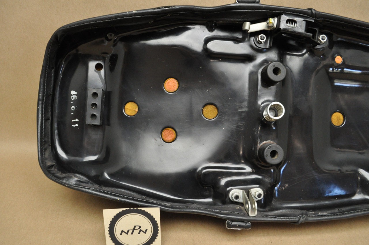 NOS Honda CB350 K3 CL350 K3 Seat Cushion & Latch Assembly 77200-317-670 A