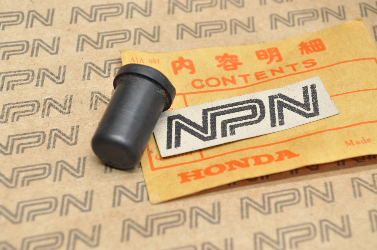 NOS Honda 1983 ATC110 Rear Brake Drum Rubber Drain Cap 40534-943-000