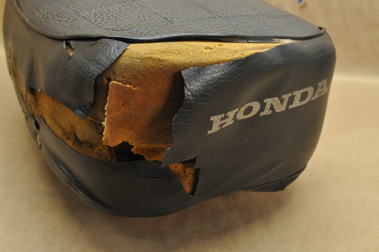Vintage OEM Honda Z50 K4-K5 Mini Trial Seat Pan Base Assembly 77100-130-670 A