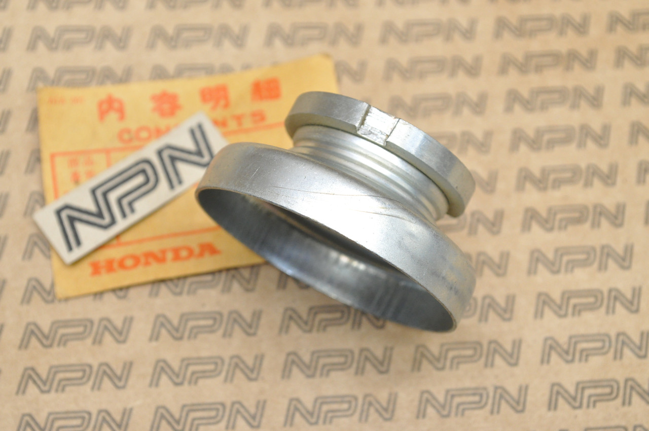 NOS Honda CA160 CA95 CB92 Steering Stem Upper Head Thread 53220-205-000