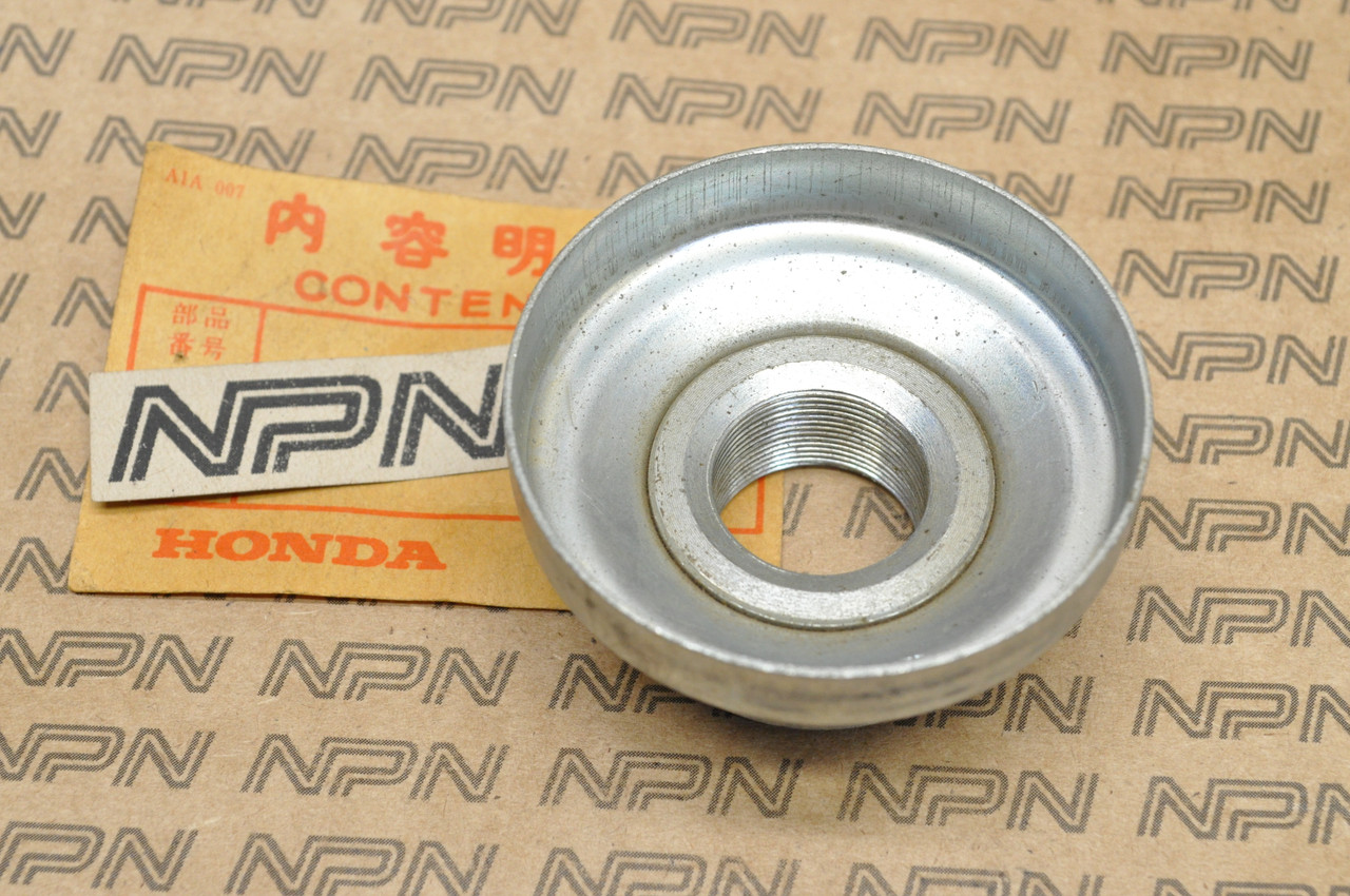 NOS Honda CA160 CA95 CB92 Steering Stem Upper Head Thread 53220-205-000