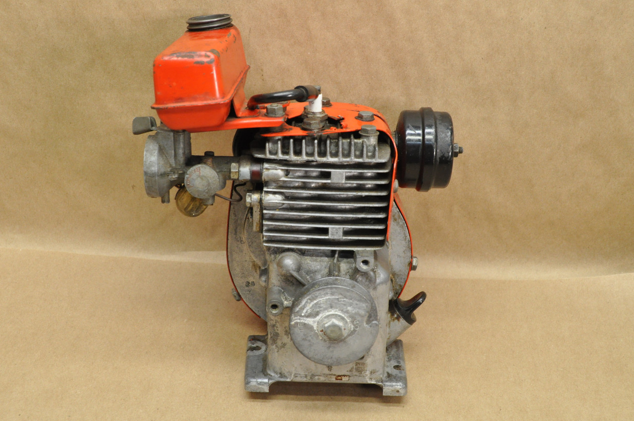 Vintage Honda Cuby T10 Engine Motor Motorcycle Dealer Memorabilia #33085