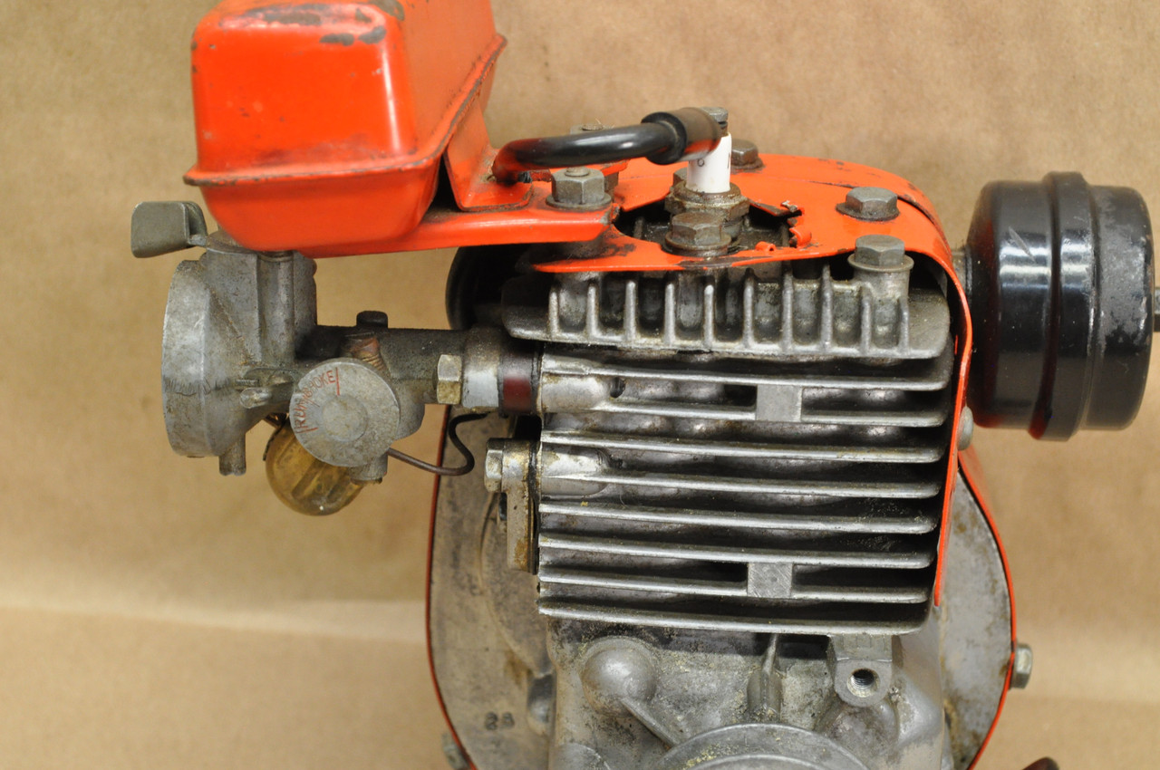 Vintage Honda Cuby T10 Engine Motor Motorcycle Dealer Memorabilia #33085