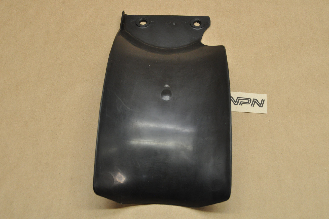Vtg OEM Honda XR350 R XR600 R XR650 L Air Cleaner Housing Splash Mud Guard 17245-MN1-670