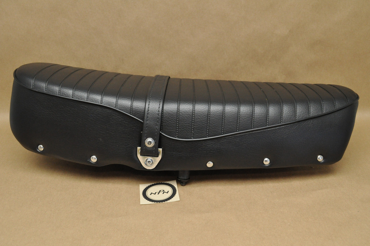 NOS Honda CL350 K4 Seat Cushion & Latch Assembly 77200-345-670 A