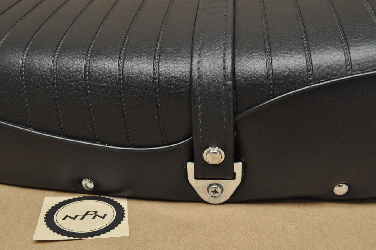 NOS Honda CL350 K4 Seat Cushion & Latch Assembly 77200-345-670 A