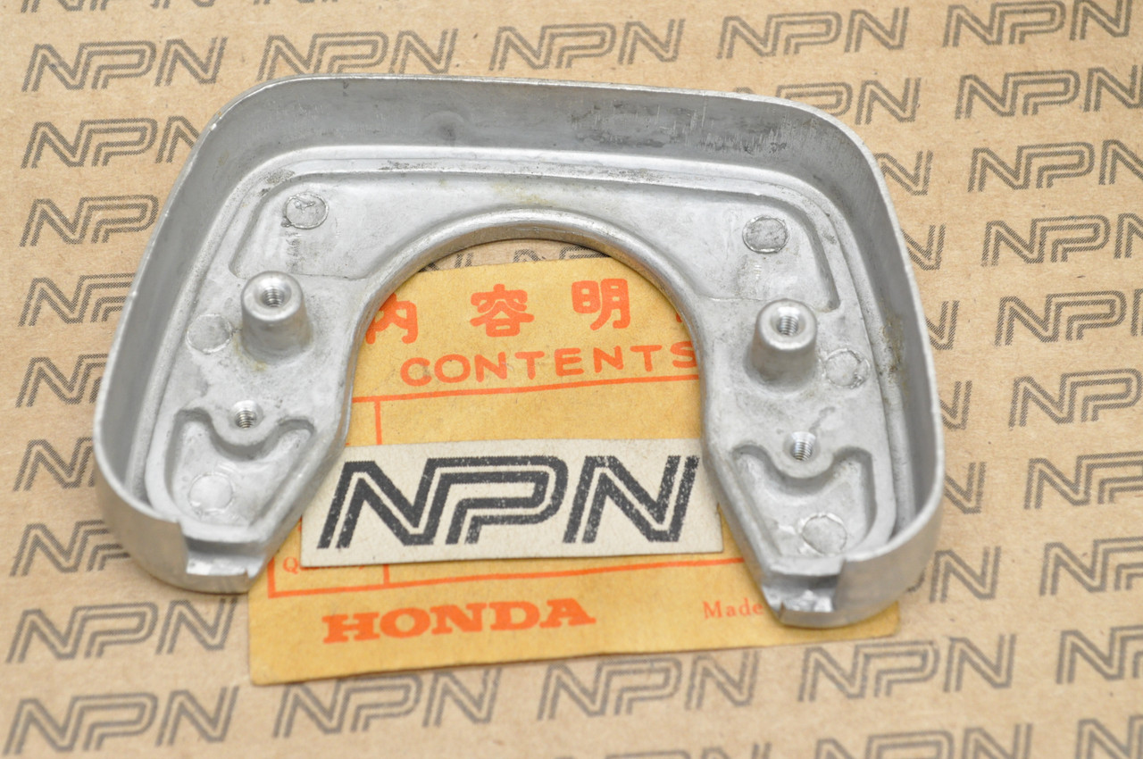 NOS Honda C100 CA72 CA95 CB450 CB77 CL77 CT90 S65 Lens Plate 33705-268-670