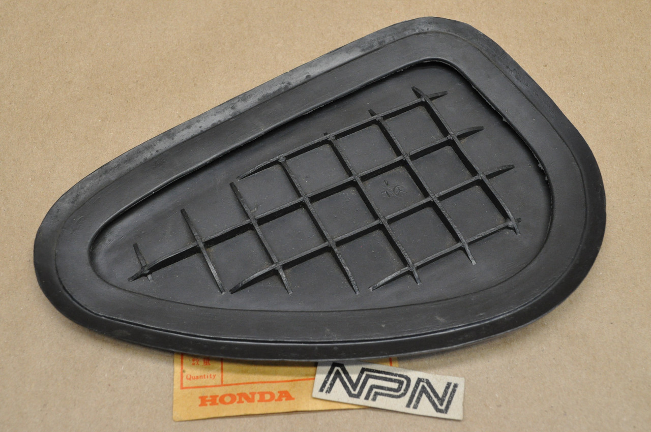 NOS Honda S90 Left Side Gas Tank Knee Grip Rubber 17662-028-000