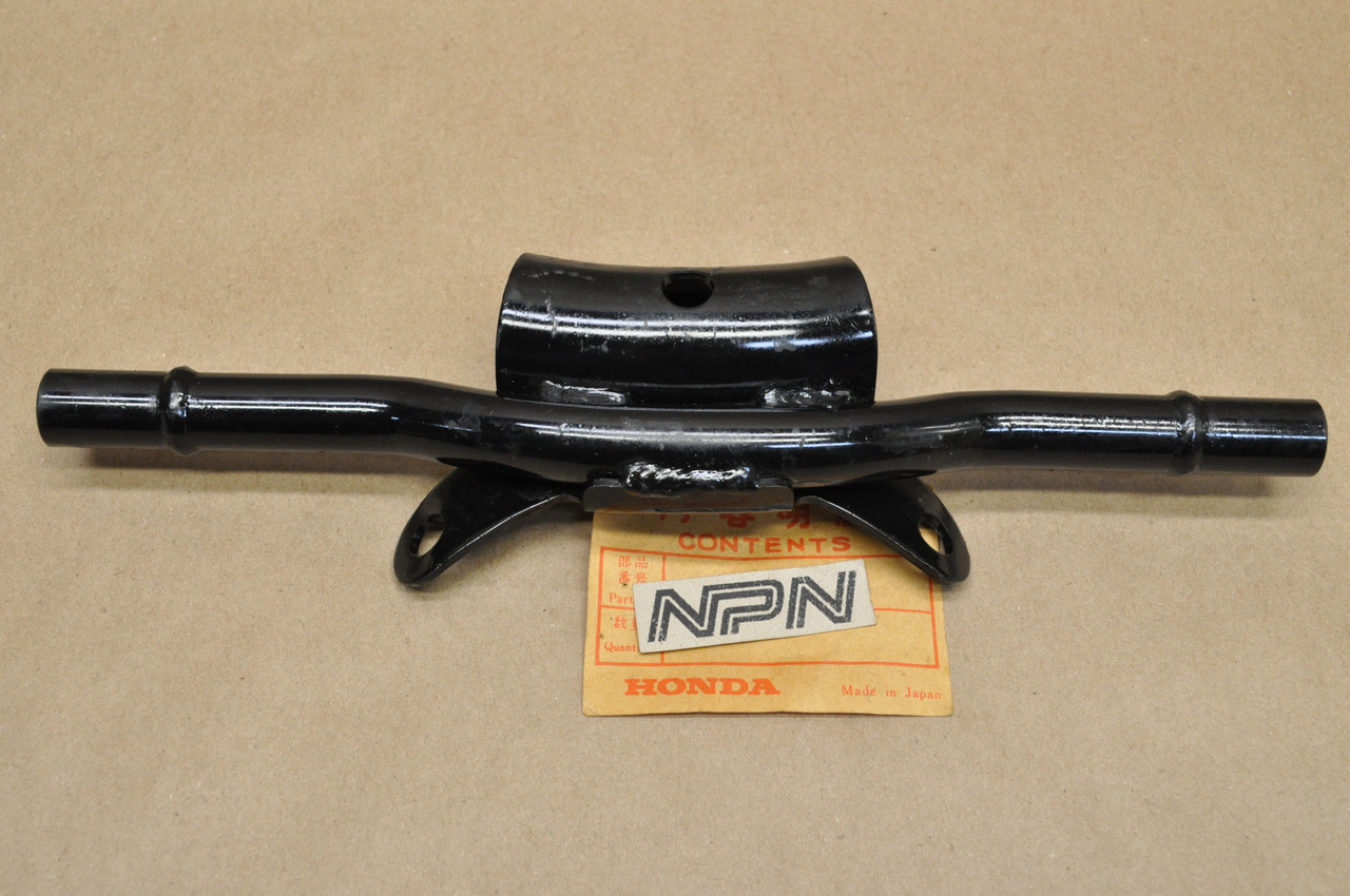 NOS Honda XL100 Rear Fender Turn Signal Mount Stay Bracket 33601-364-670