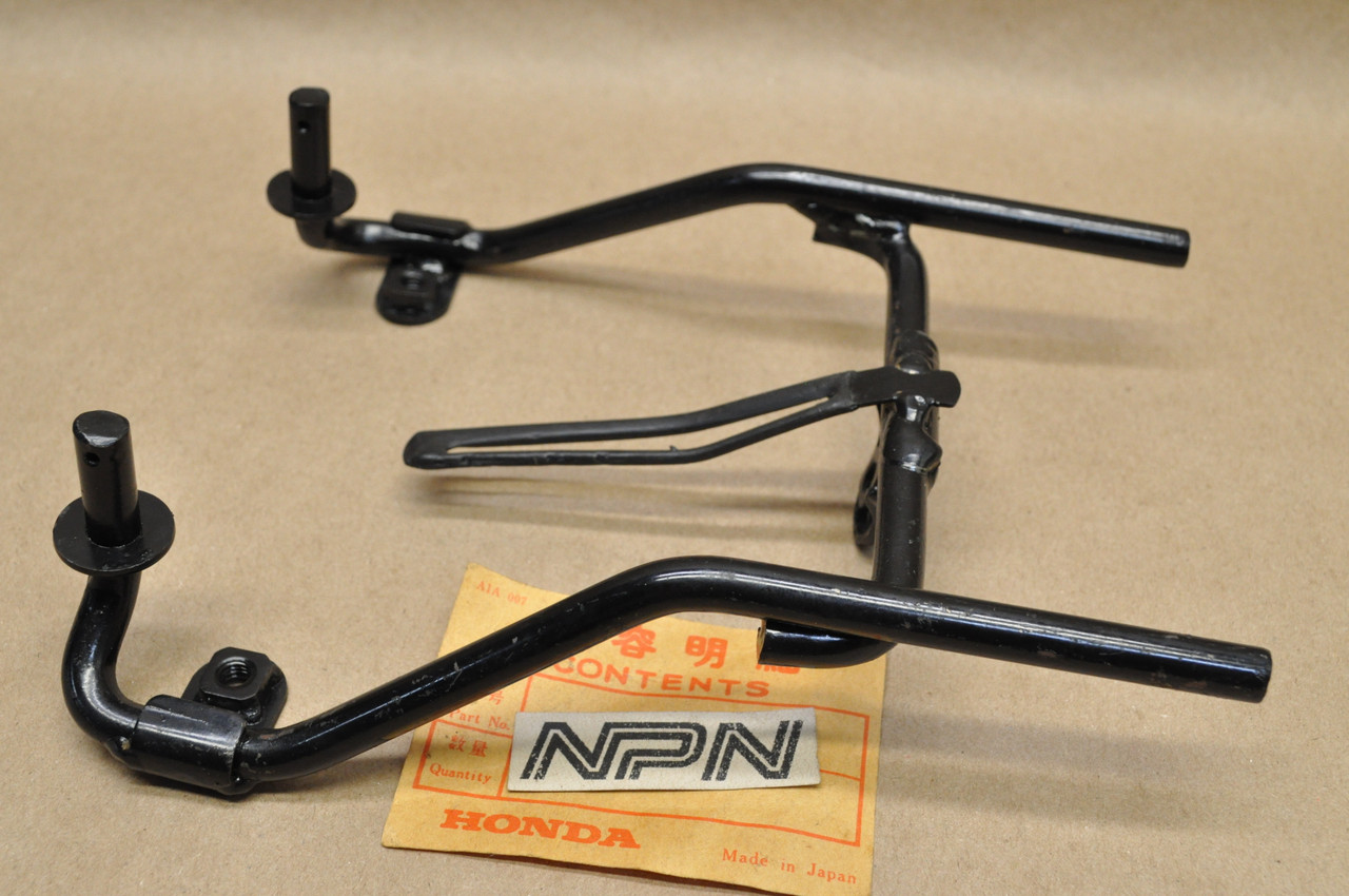 NOS Honda 1983 ATC110 Head Light Case Stay Mount Bracket 61310-943-000