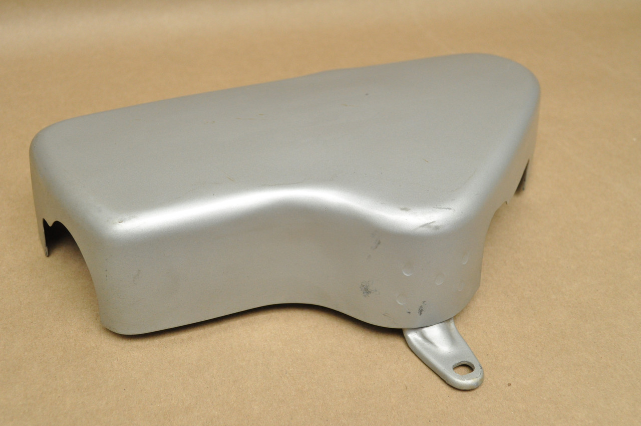 NOS Honda CB160 CL160 Silver Left Air Cleaner Filter Side Cover 17331-216-000