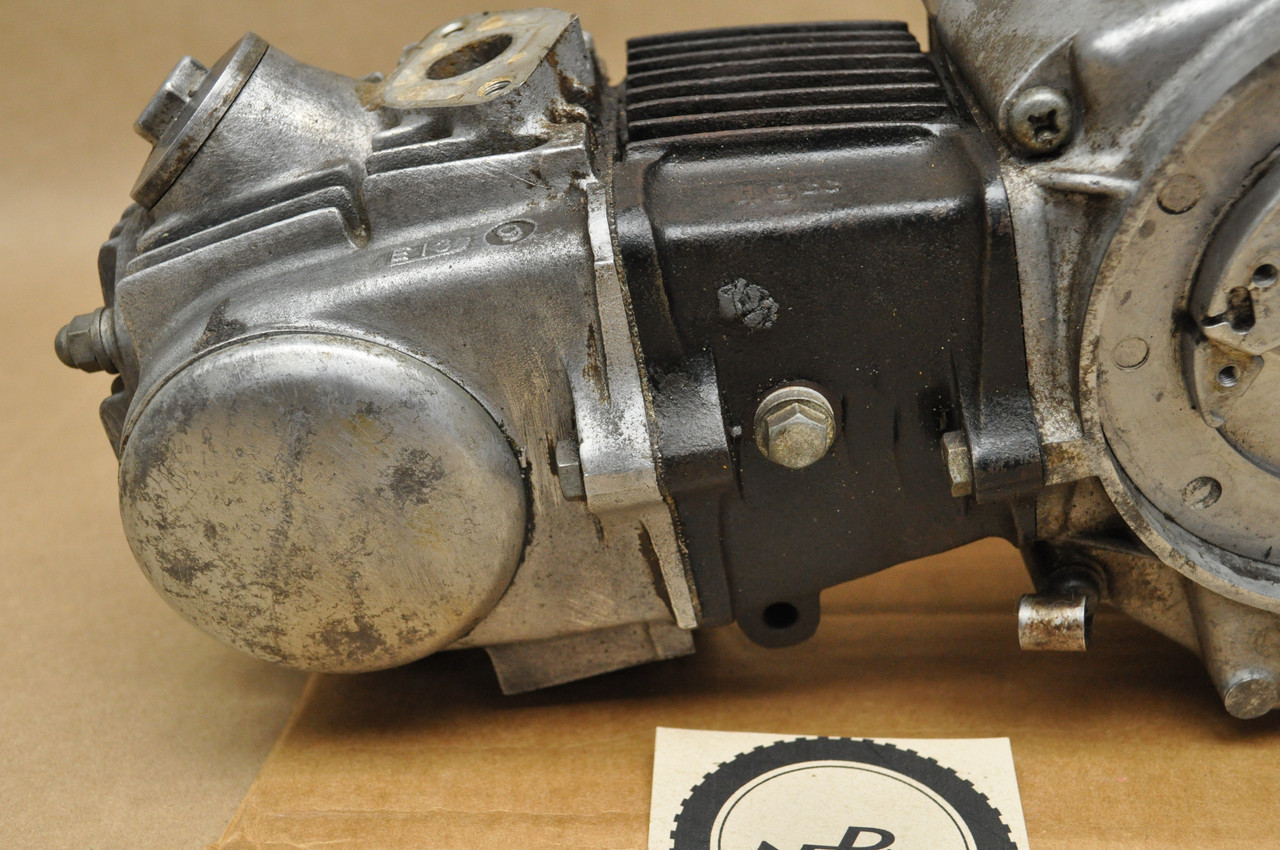 Vtg OEM Honda Z50 A K4 Engine Motor Crank Case Cylinder Head Assy 11100-045-010
