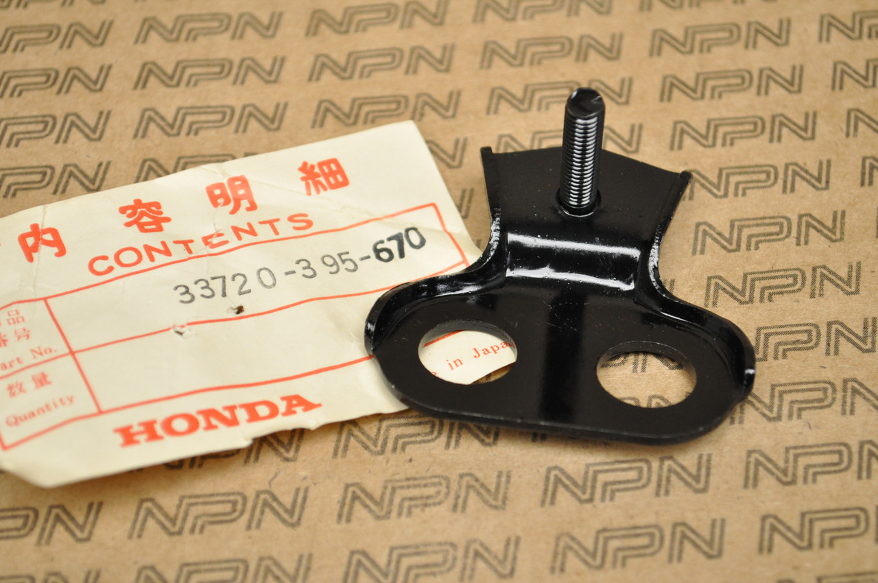 NOS Honda 1976 MR250 Elsinore Tail Light Stay Bracket 33720-395-670